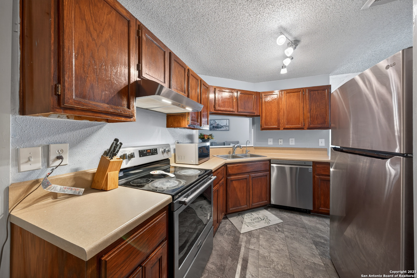9714 Valley Crest San Antonio TX 78250