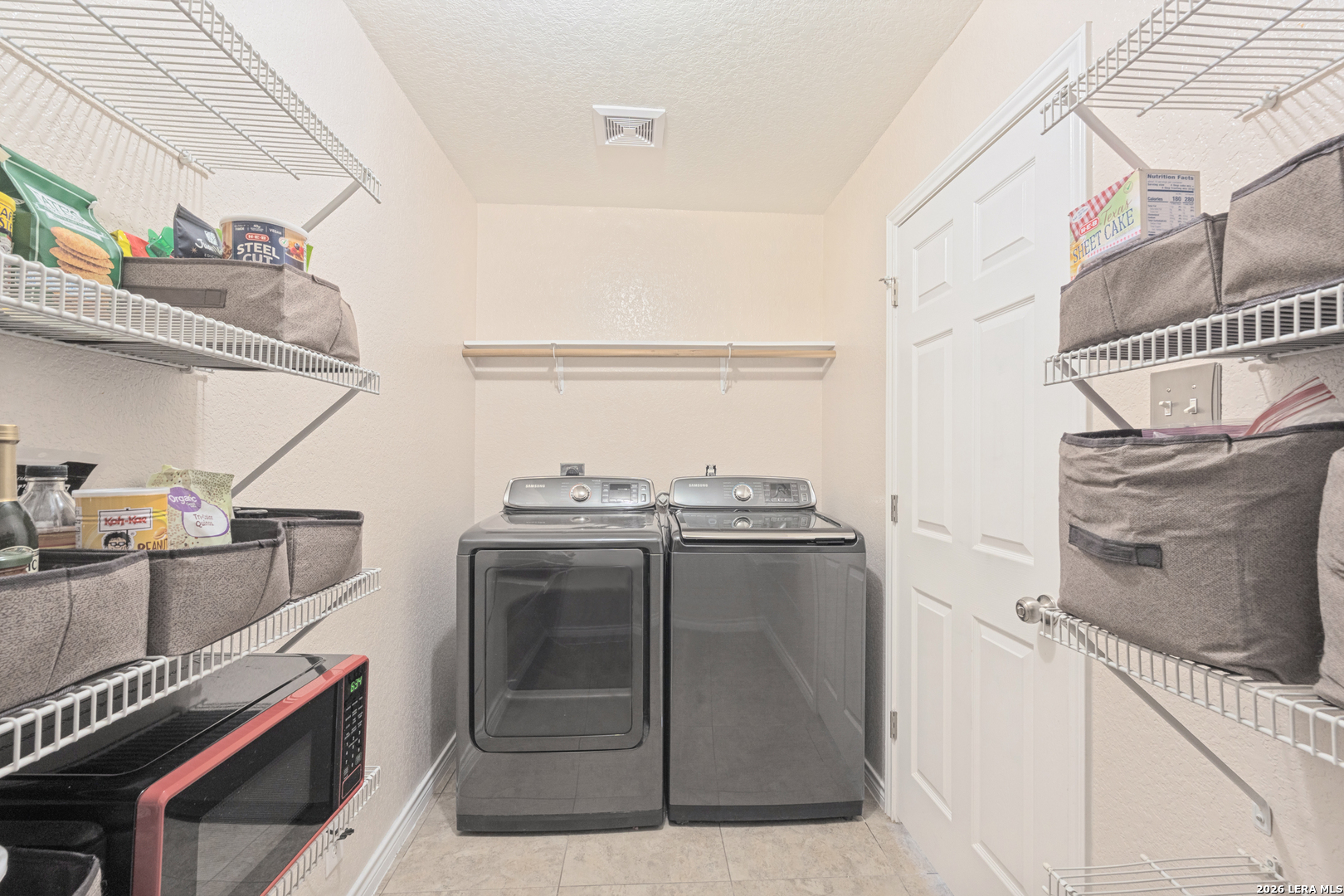 147 Woodstone Loop Cibolo TX 78108