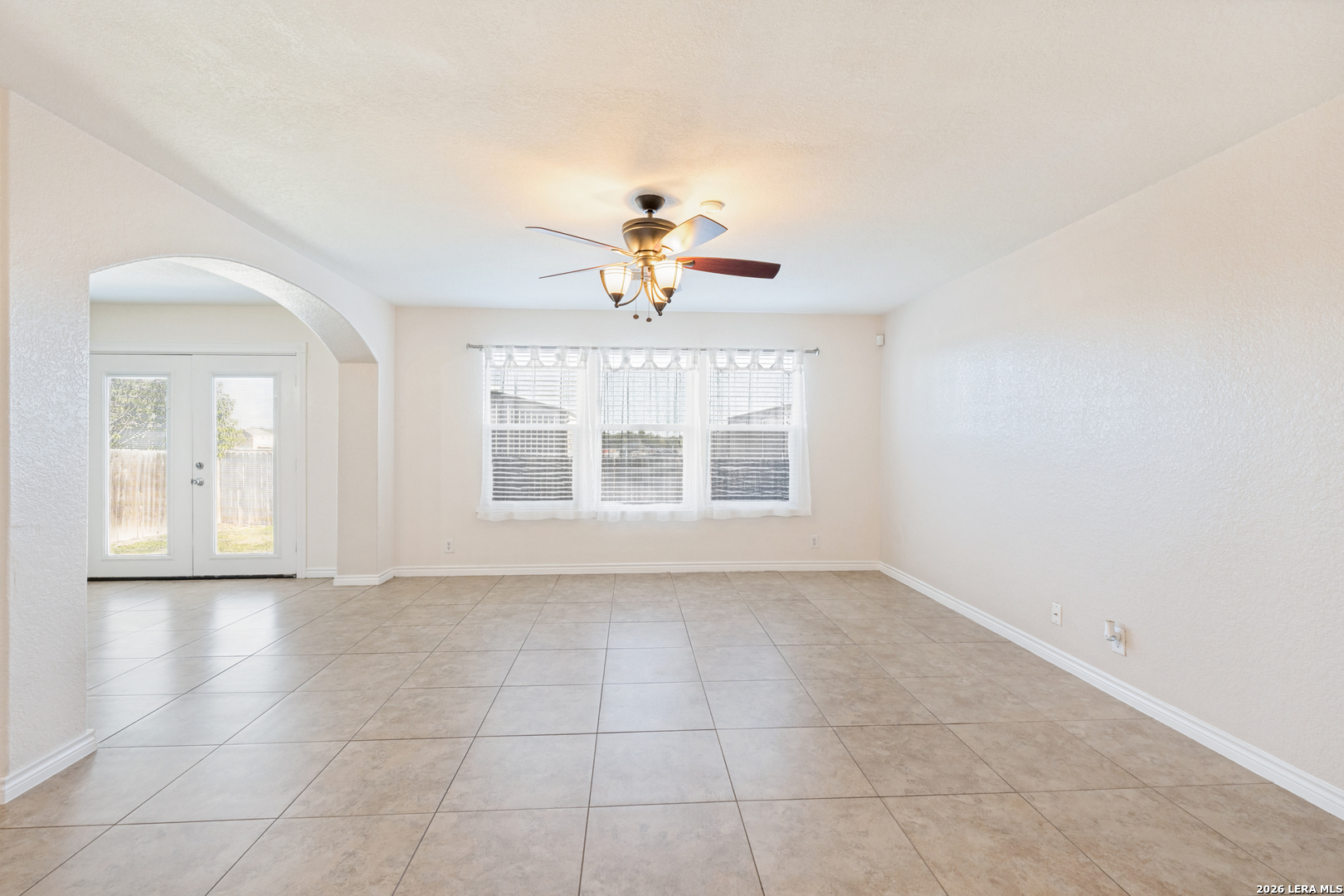 147 Woodstone Loop Cibolo TX 78108