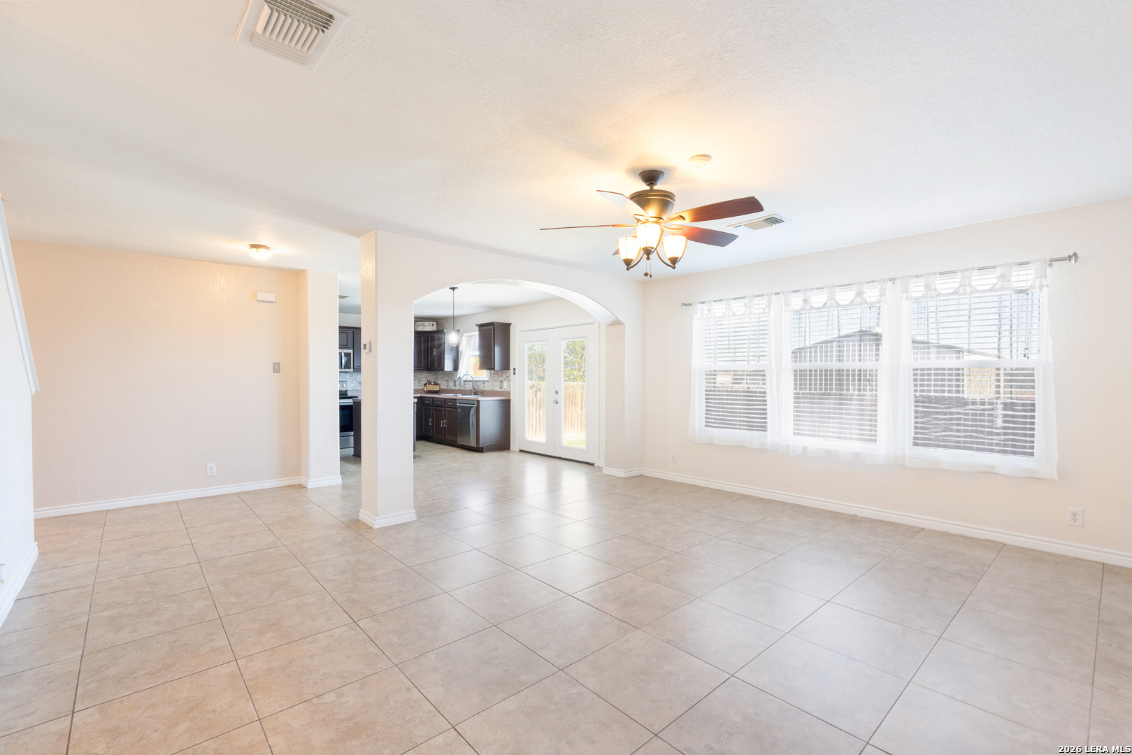 147 Woodstone Loop Cibolo TX 78108