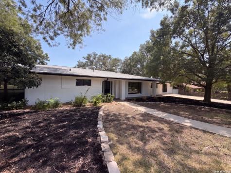 106 Briarcliff Drive Castle Hills TX 78213