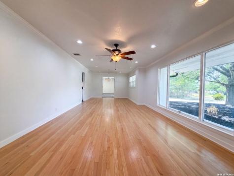 106 Briarcliff Drive Castle Hills TX 78213