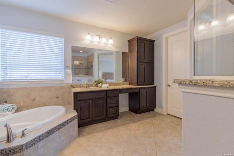 24215 Gazania Bluff San Antonio TX 78260