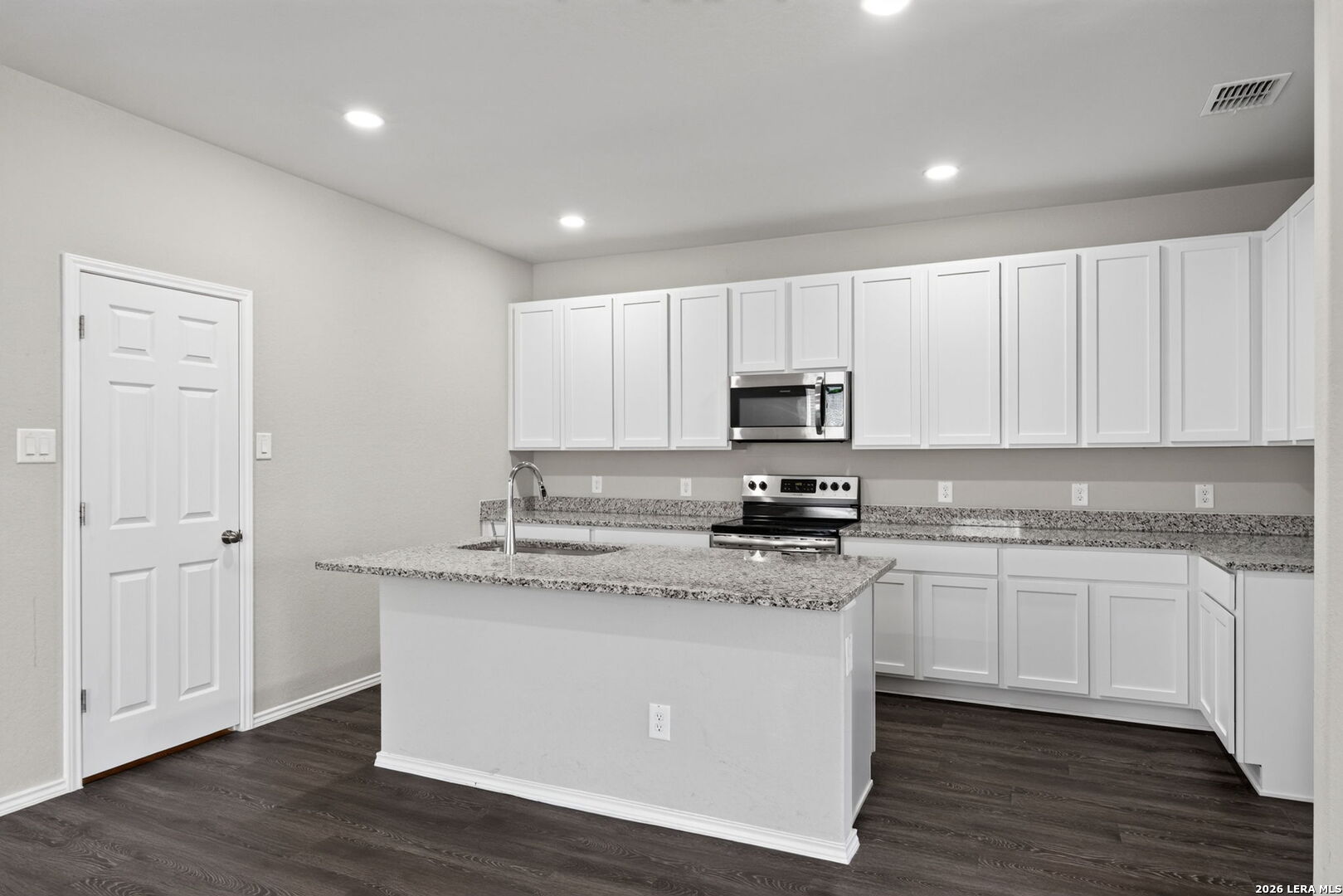 3239 Farm Oak San Antonio TX 78223