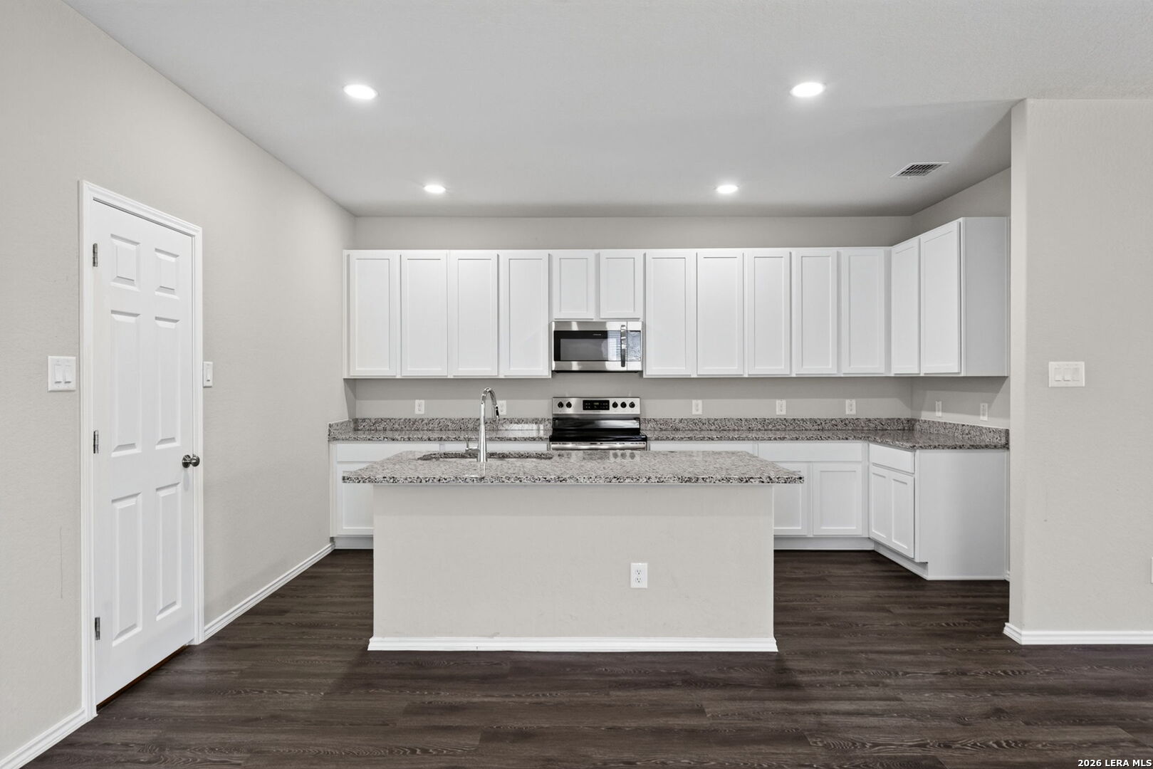 3239 Farm Oak San Antonio TX 78223