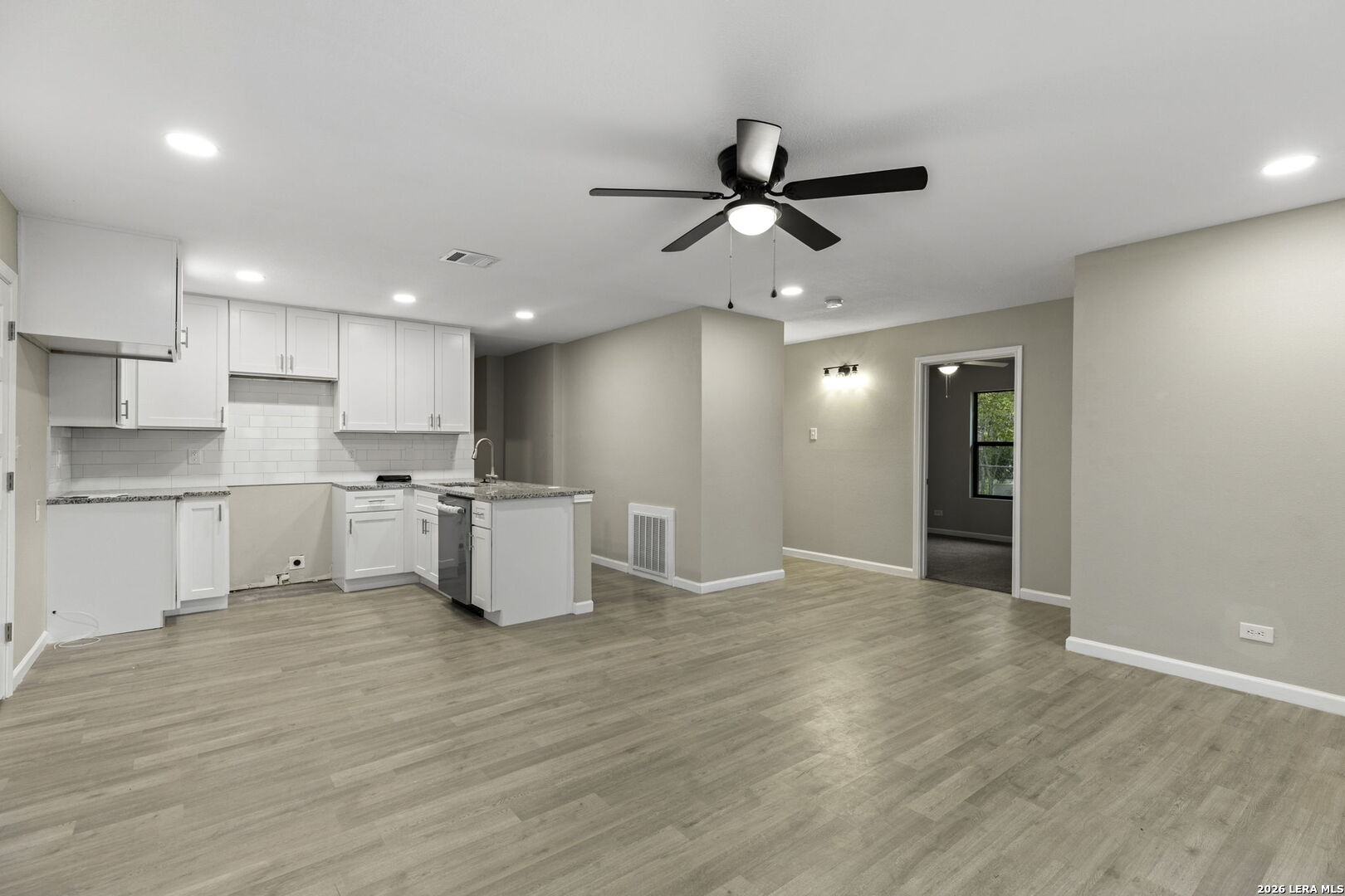 9810 Eveningway San Antonio TX 78233