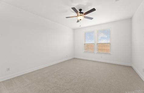 419 Nightingale Avenue Marion TX 78124