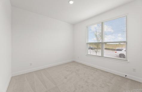 419 Nightingale Avenue Marion TX 78124