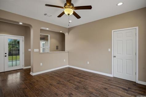 24008 Tumbleweed Lane San Antonio TX 78264
