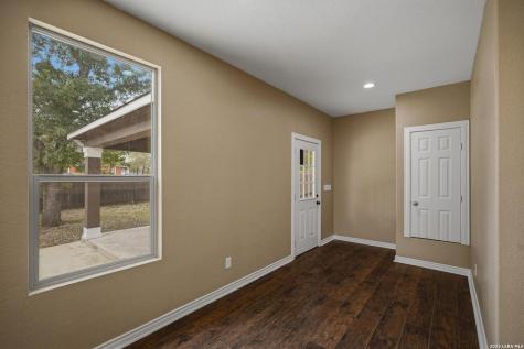 24008 Tumbleweed Lane San Antonio TX 78264