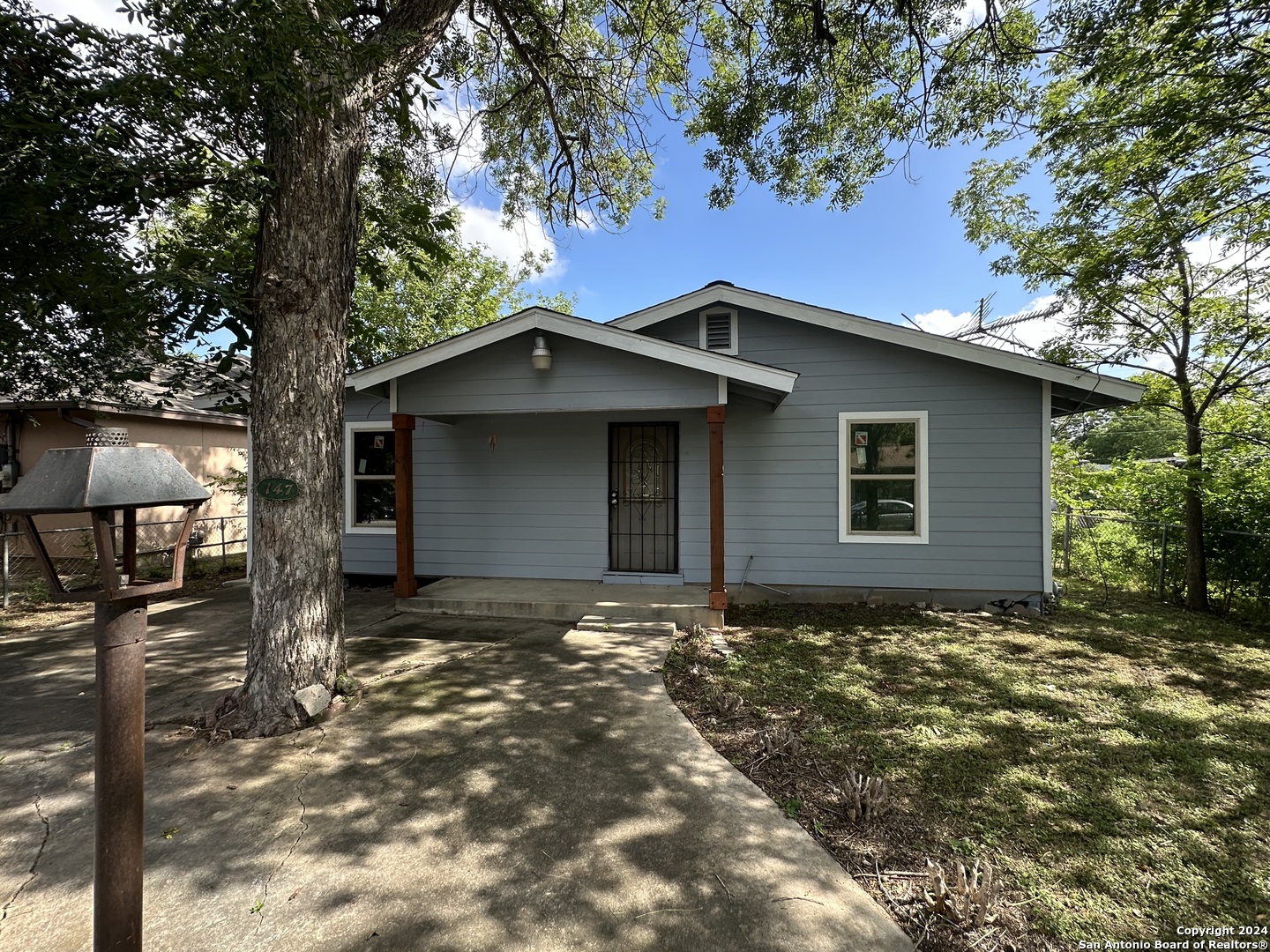 147 Fenfield Avenue San Antonio TX 78211