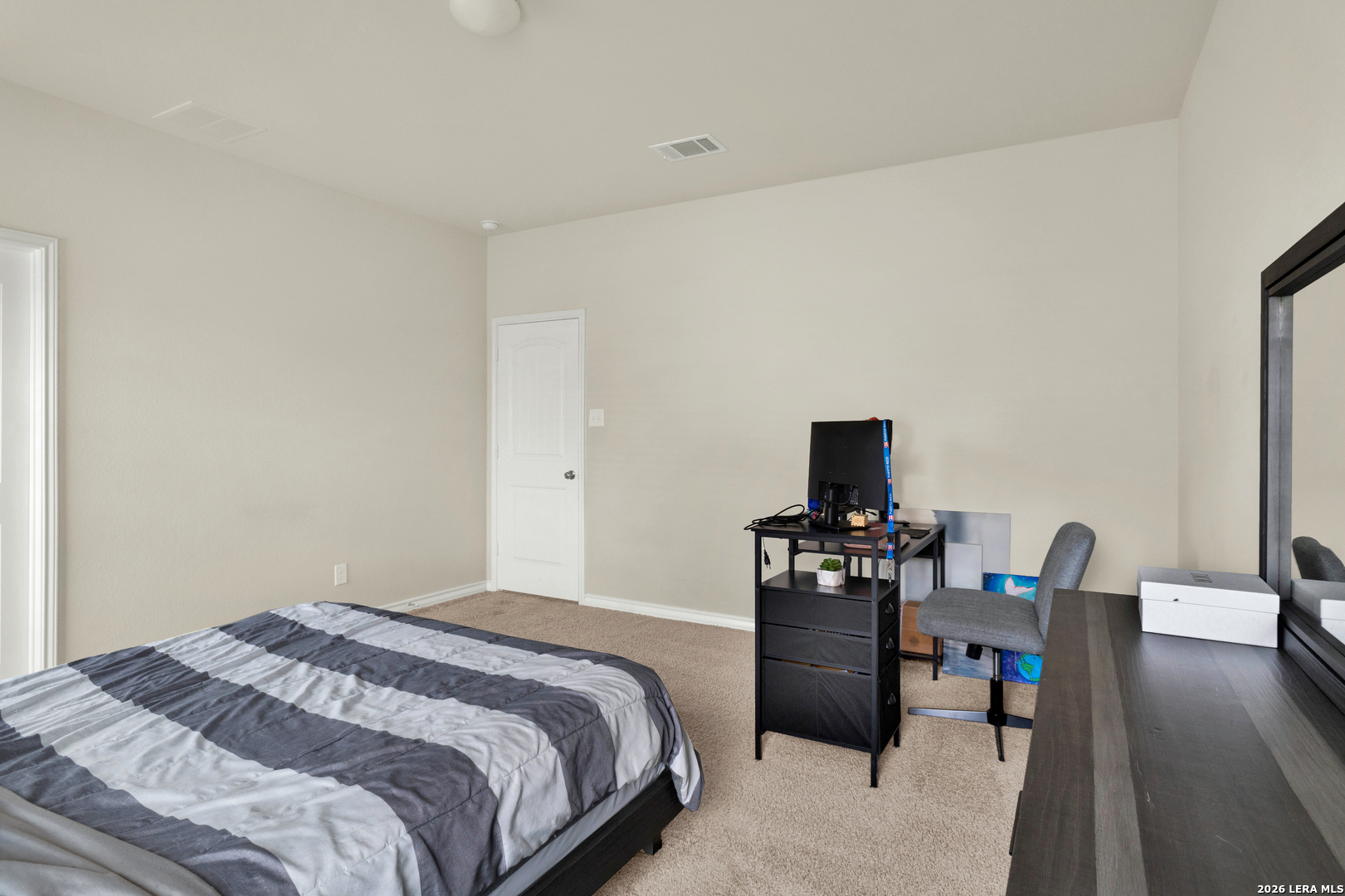 6437 N Hoffman Plain San Antonio TX 78252