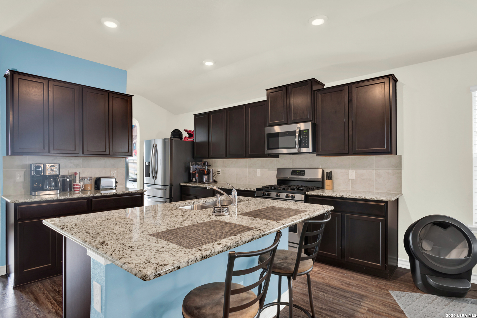 6437 N Hoffman Plain San Antonio TX 78252