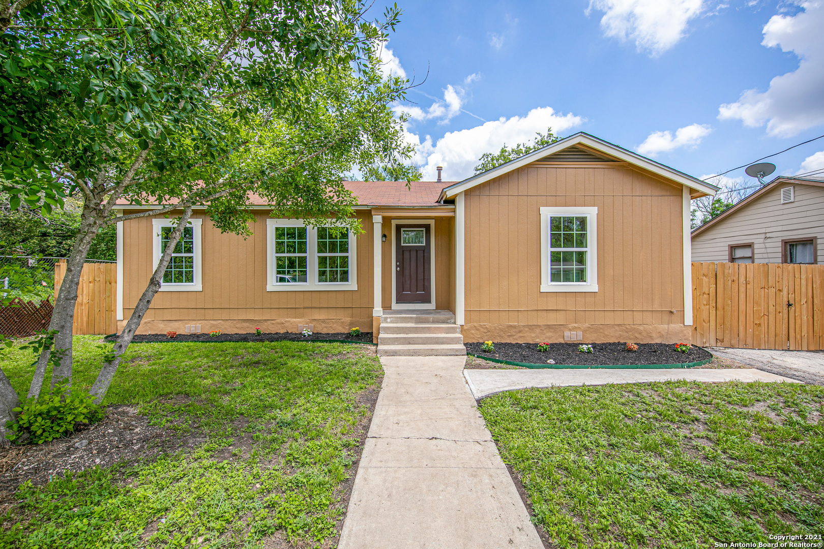 1054 Hillcrest Drive San Antonio TX 78228
