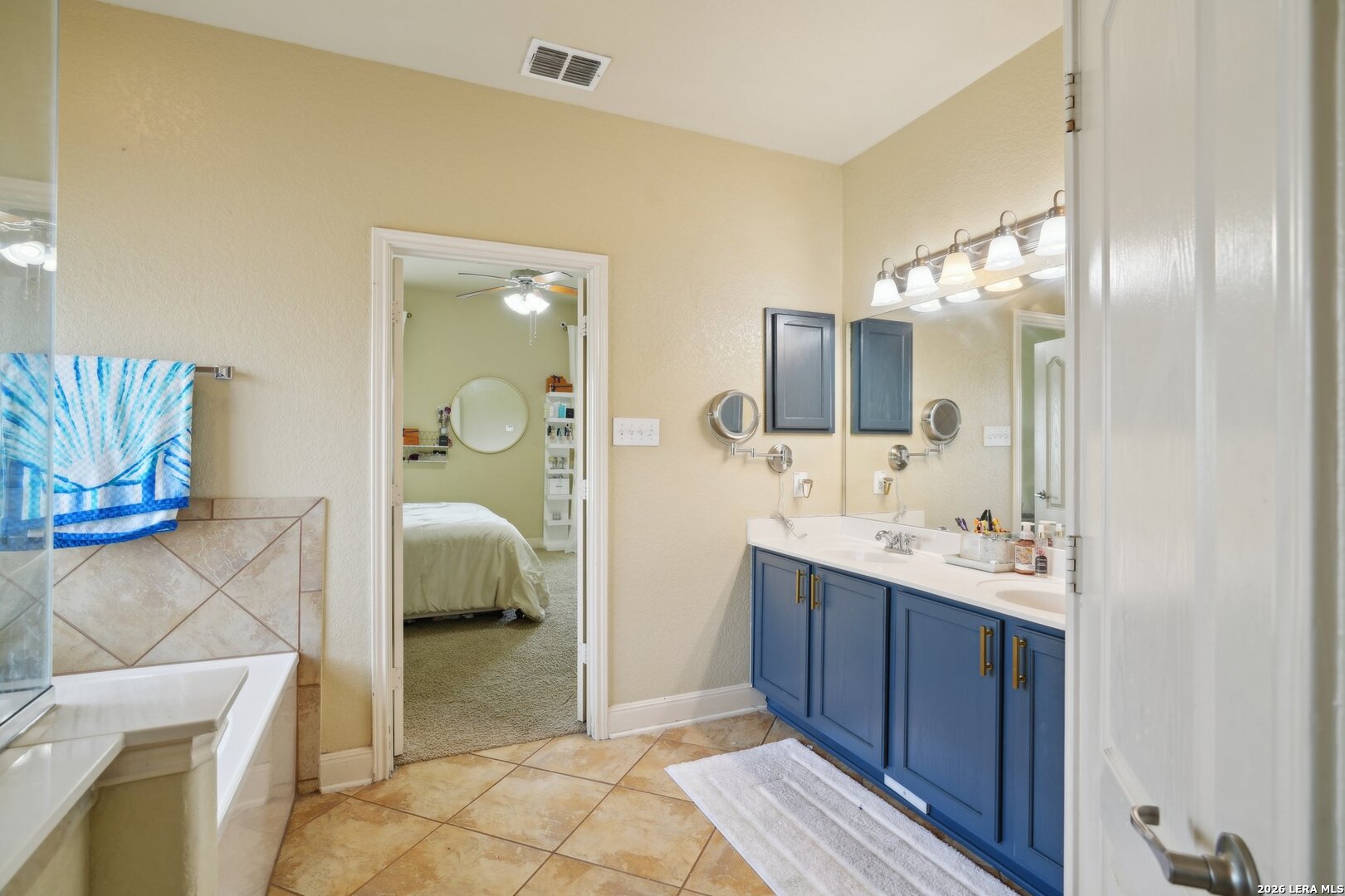 7027 Laura Heights Schertz TX 78154