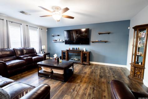 6119 Spotters Ridge San Antonio TX 78233