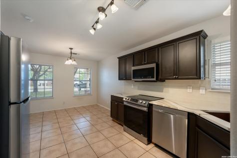 9614 Old Quarry San Antonio TX 78250