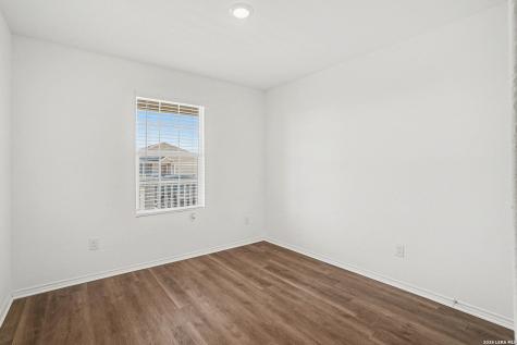 5439 Elm Valley San Antonio TX 78242
