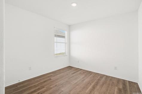5439 Elm Valley San Antonio TX 78242