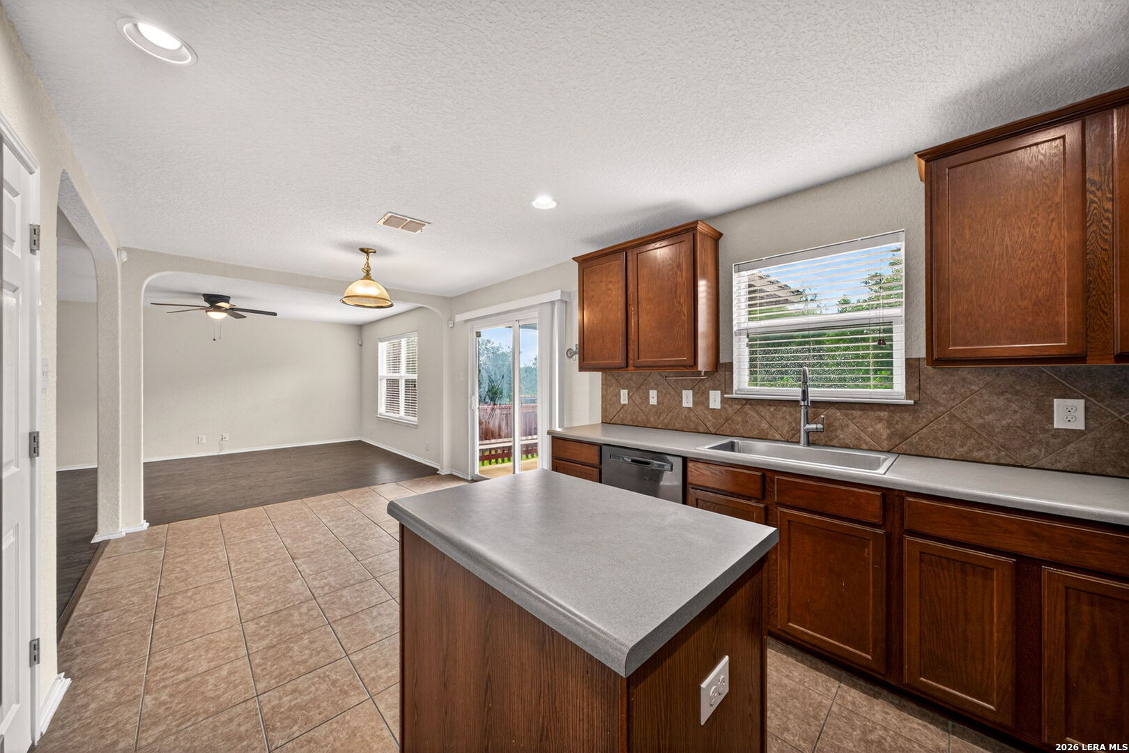 7219 Aldebaran Sun San Antonio TX 78252