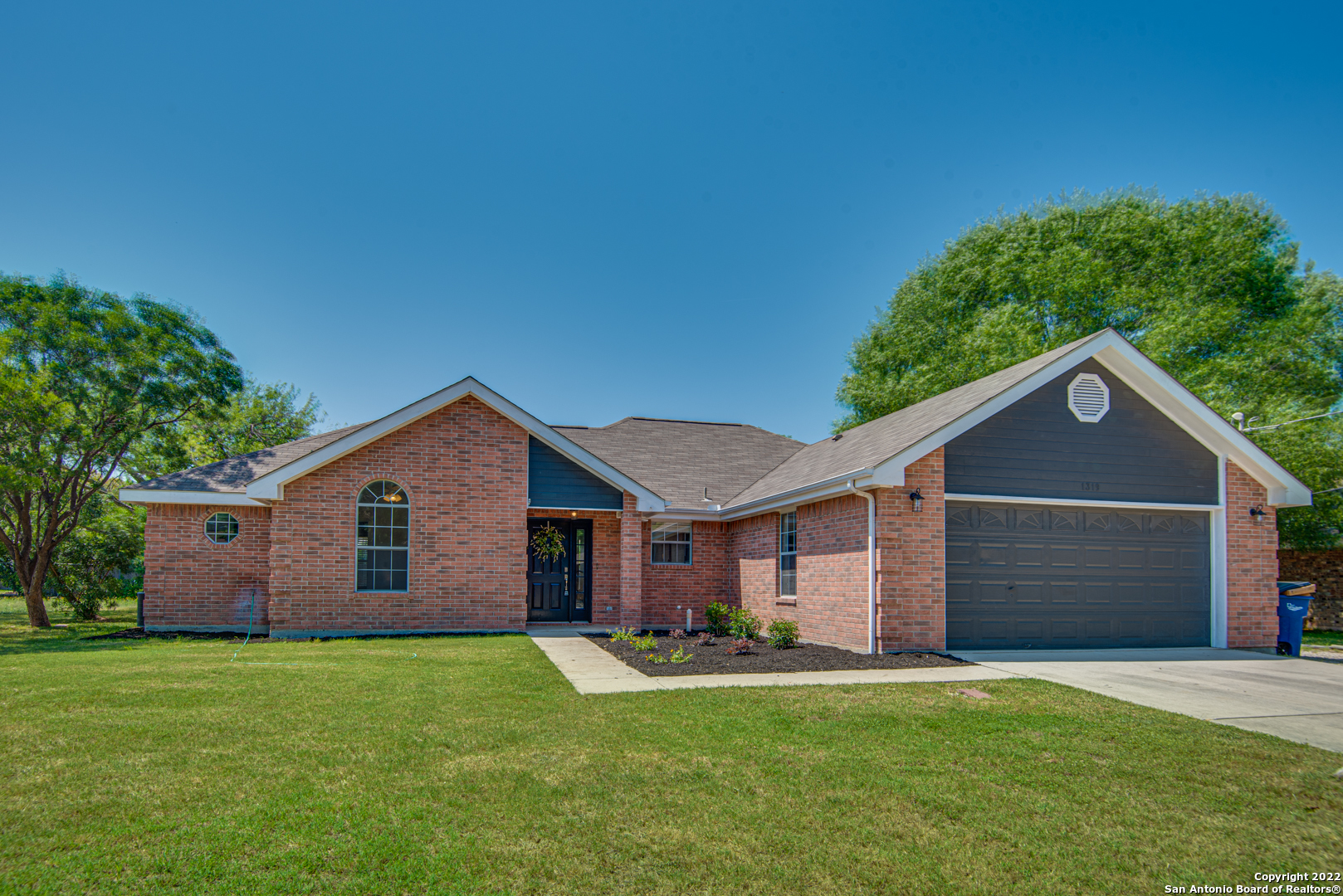 1319 Summerwood Drive New Braunfels TX 78130