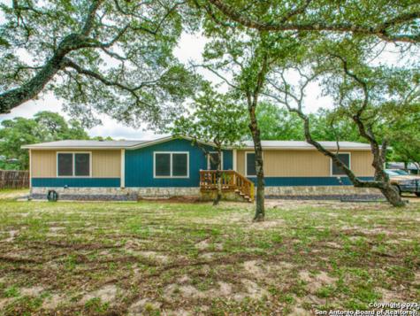 205 Encino Rio Adkins TX 78101