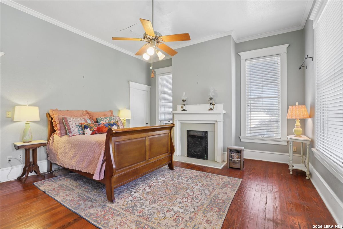 504 S Main Street Lockhart TX 78644