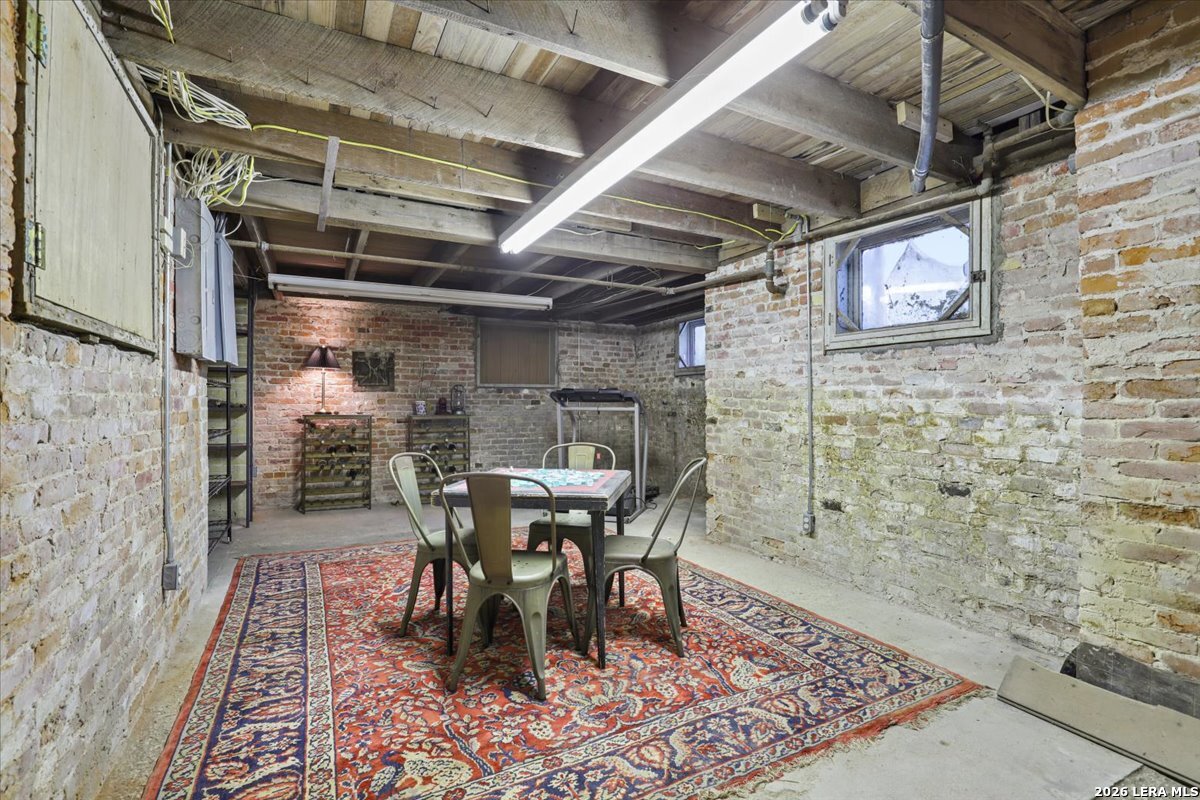 504 S Main Street Lockhart TX 78644