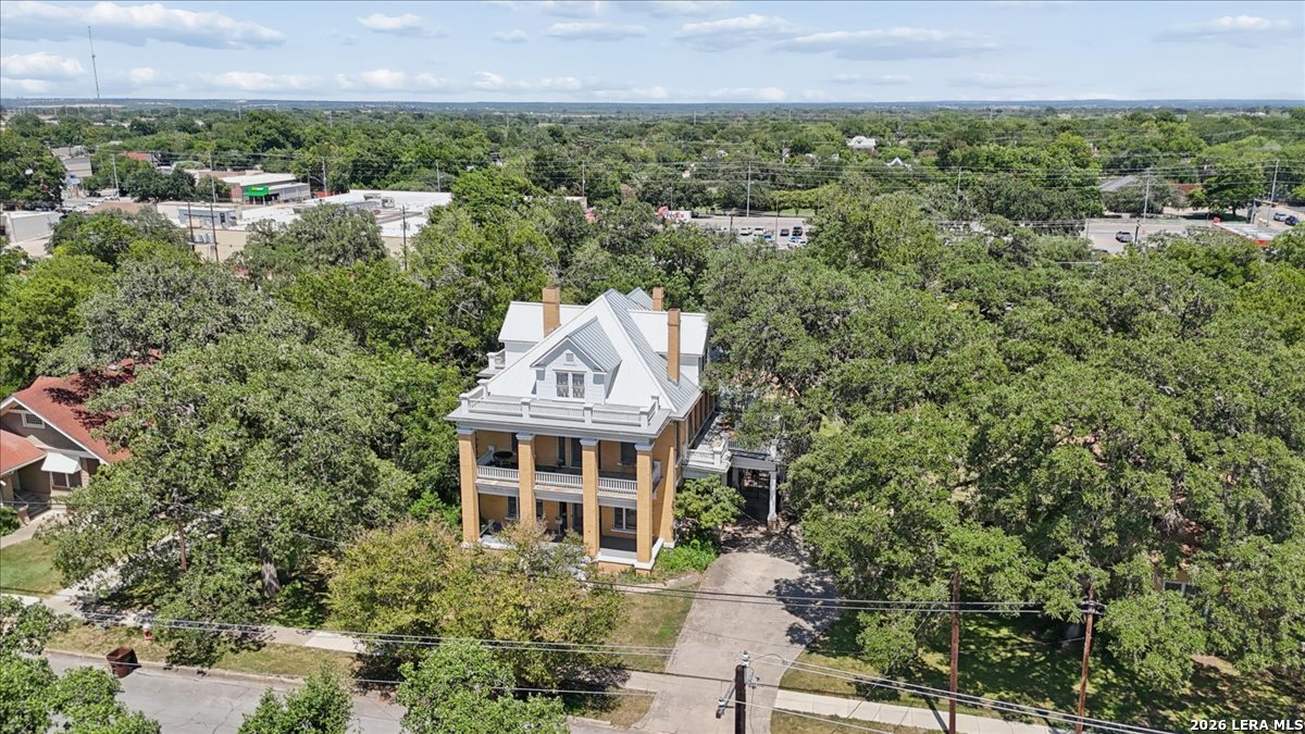 504 S Main Street Lockhart TX 78644