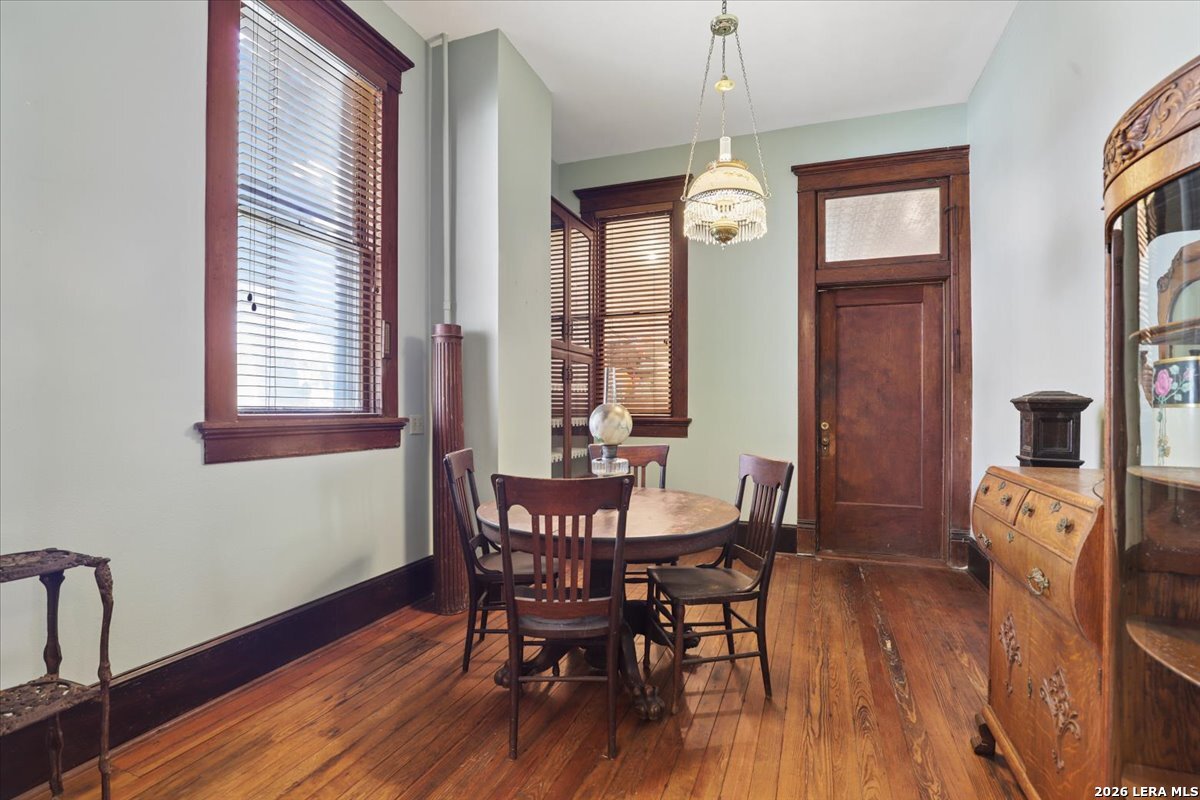 504 S Main Street Lockhart TX 78644