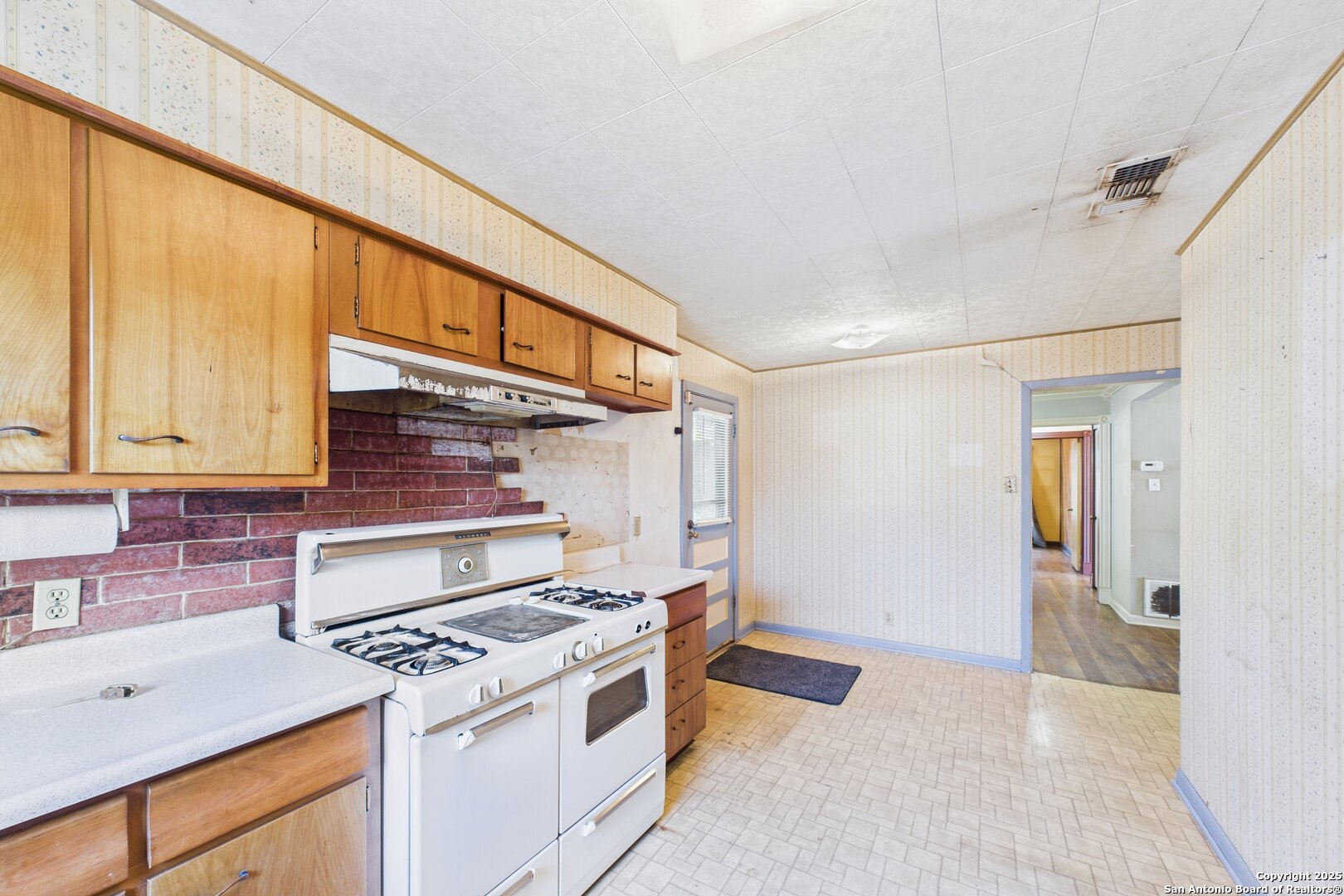 235 Lively San Antonio TX 78213