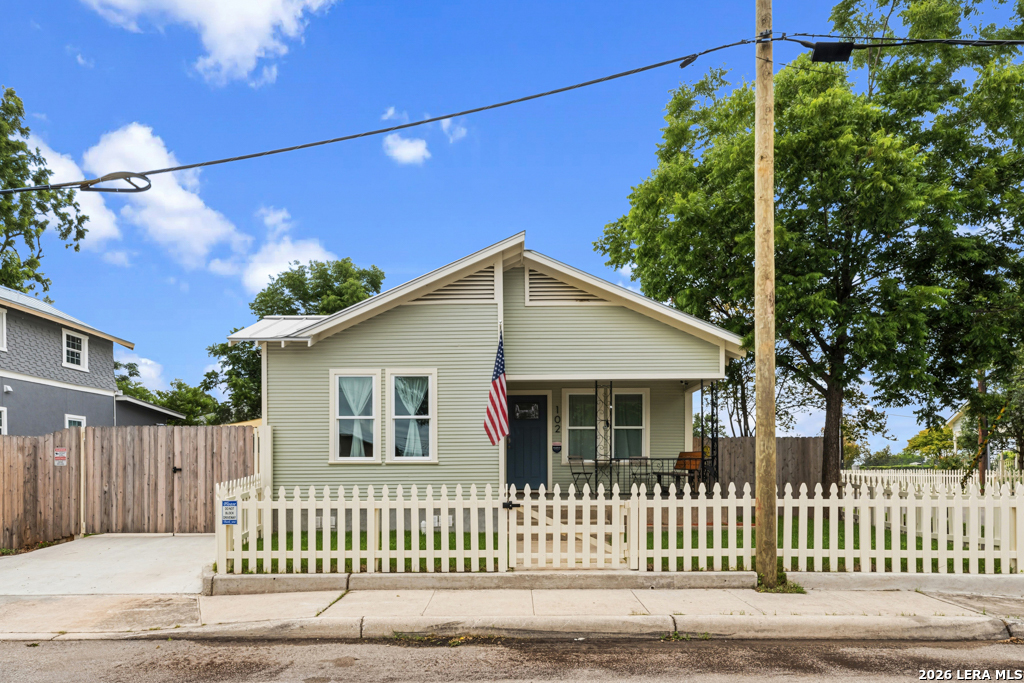 102 Canton San Antonio TX 78202