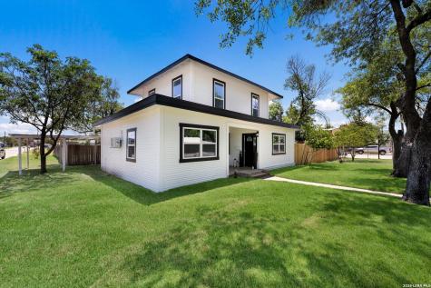 536 Commerce Street Pleasanton TX 78064