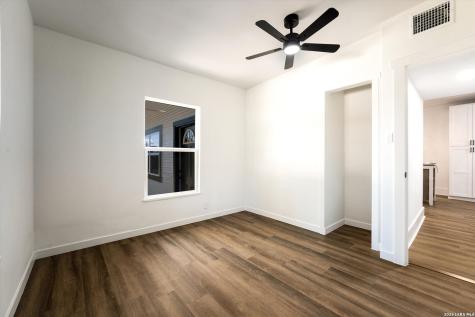536 Commerce Street Pleasanton TX 78064