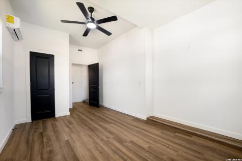 536 Commerce Street Pleasanton TX 78064