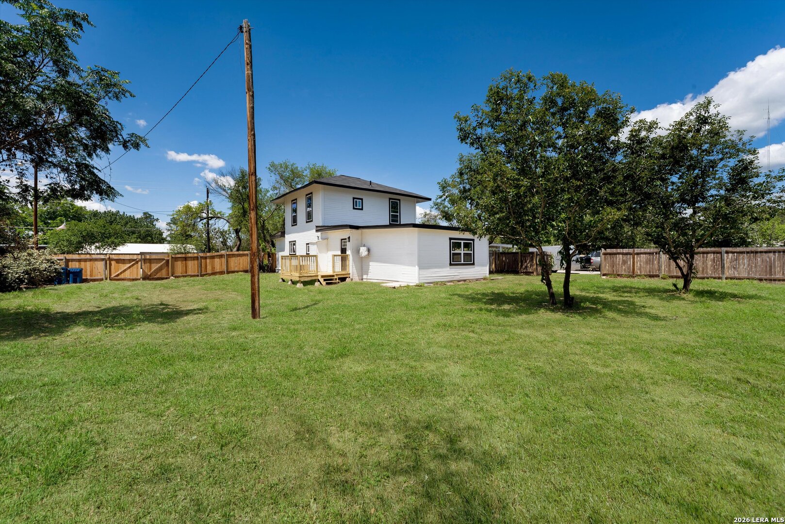 536 Commerce Street Pleasanton TX 78064