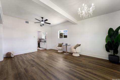 536 Commerce Street Pleasanton TX 78064