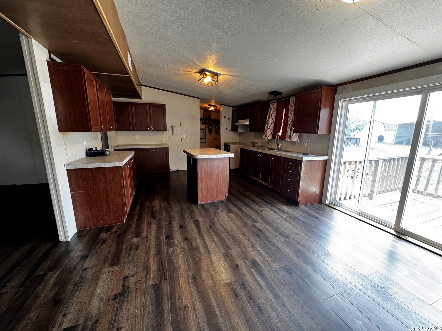 250 County Road 3826 San Antonio TX 78253