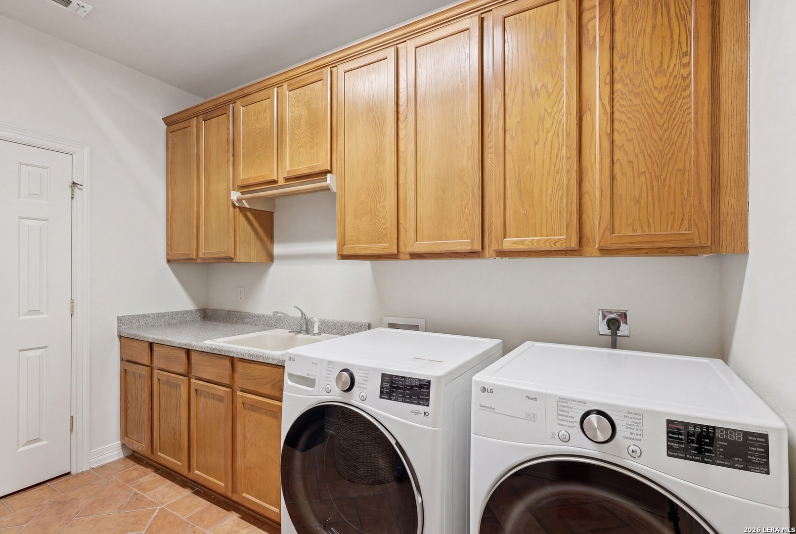 602 Bluffestates San Antonio TX 78216