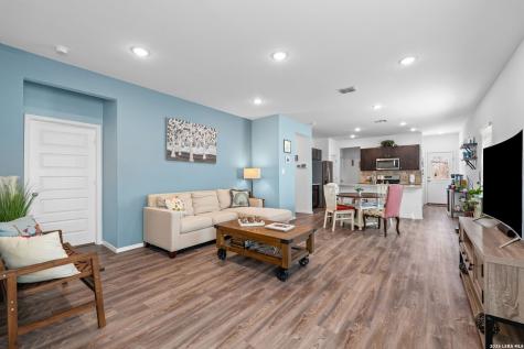 9858 Chevalier Forest San Antonio TX 78221