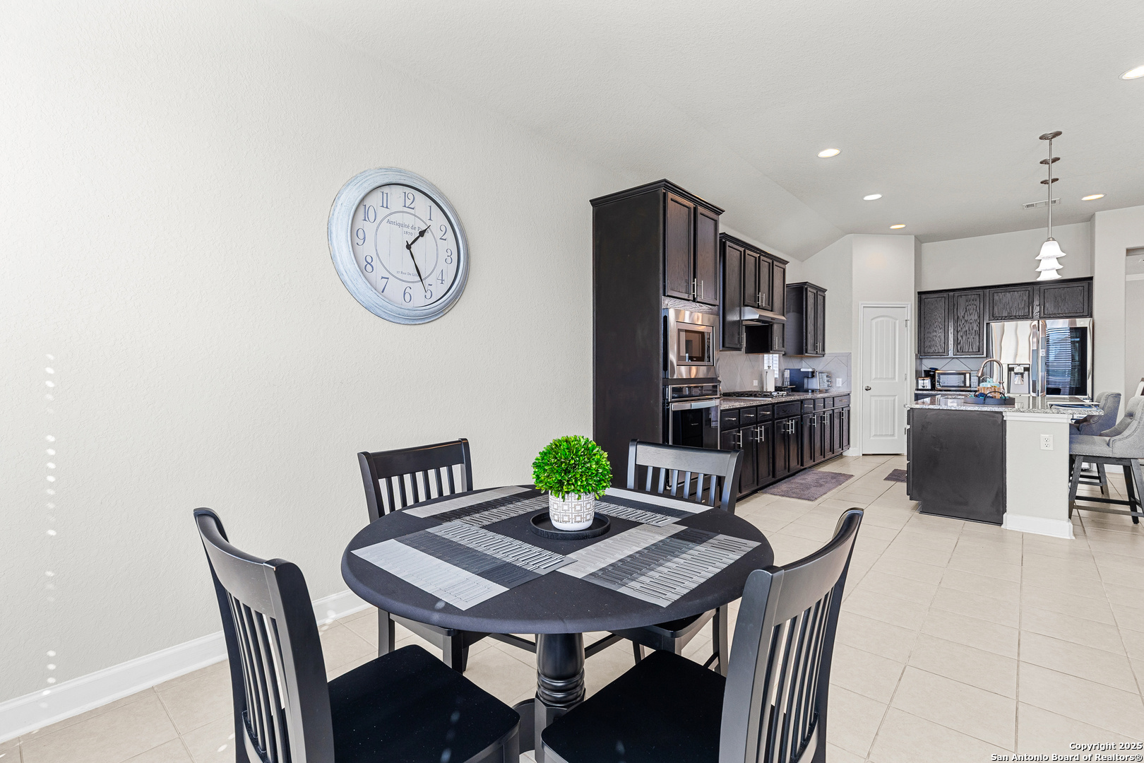 5117 Arrow Ridge Marion TX 78124