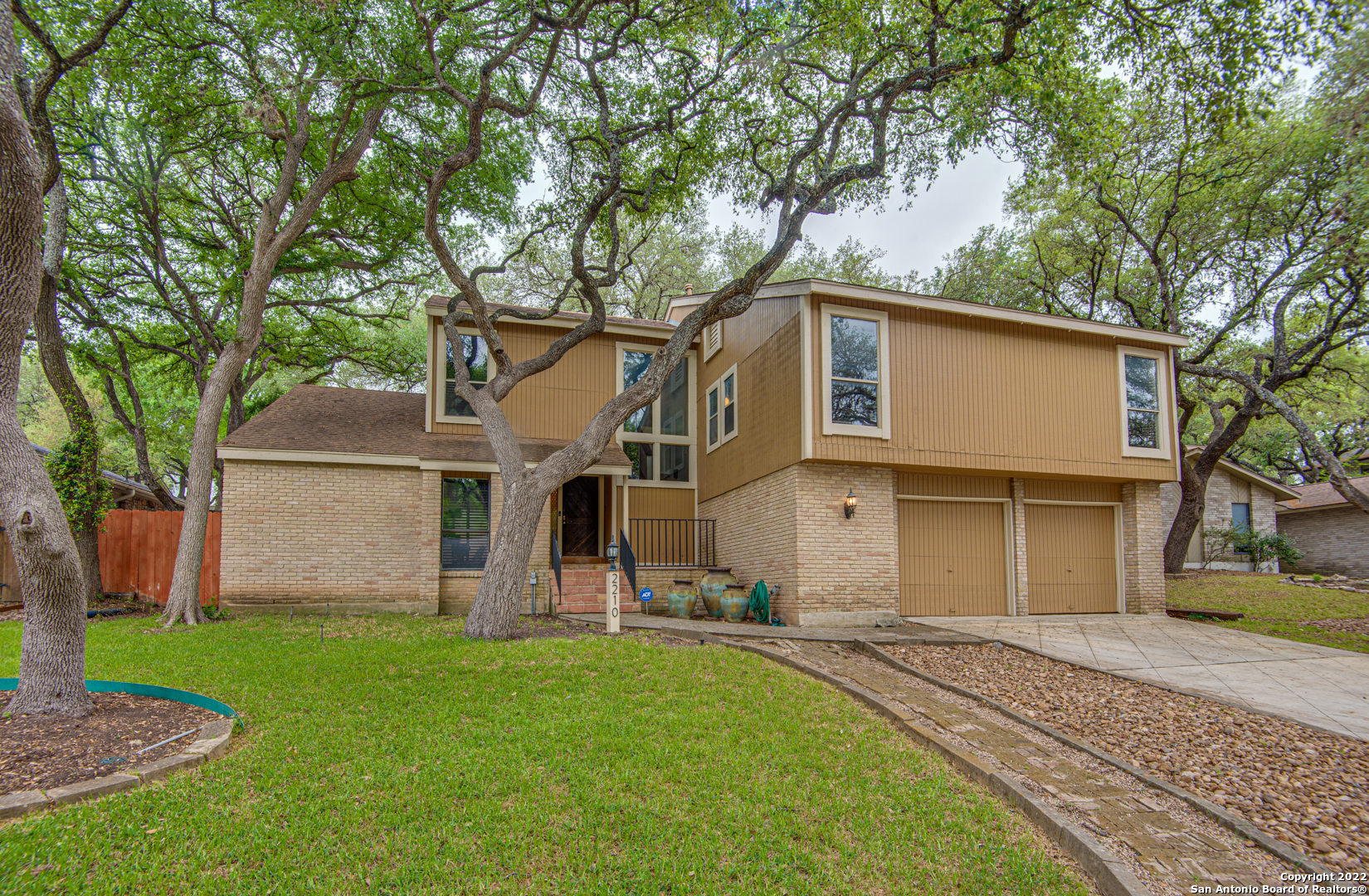 2210 Shadow Cliff Street San Antonio TX 78232