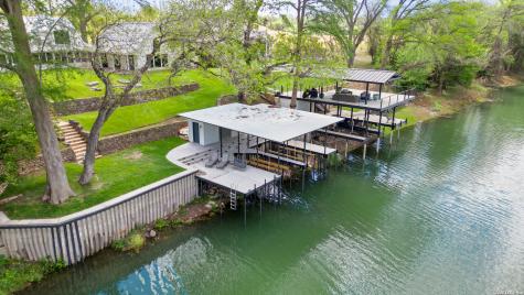3362 N State Highway 46 Seguin TX 78155