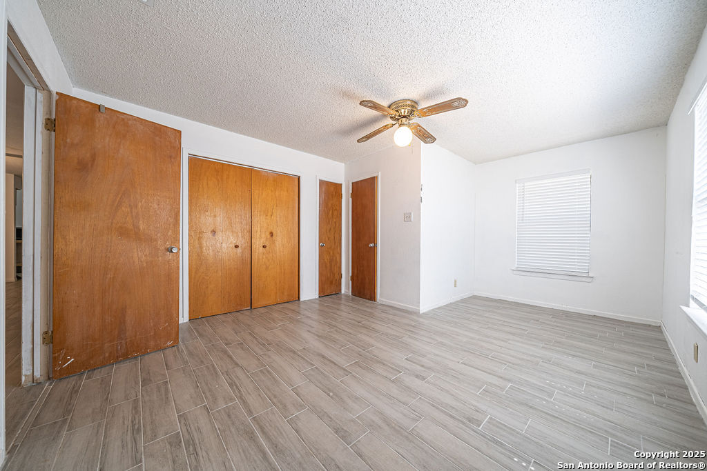 371 Lake Country Lakehills TX 78063