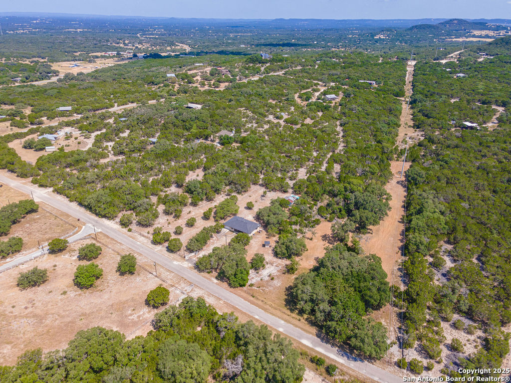 371 Lake Country Lakehills TX 78063