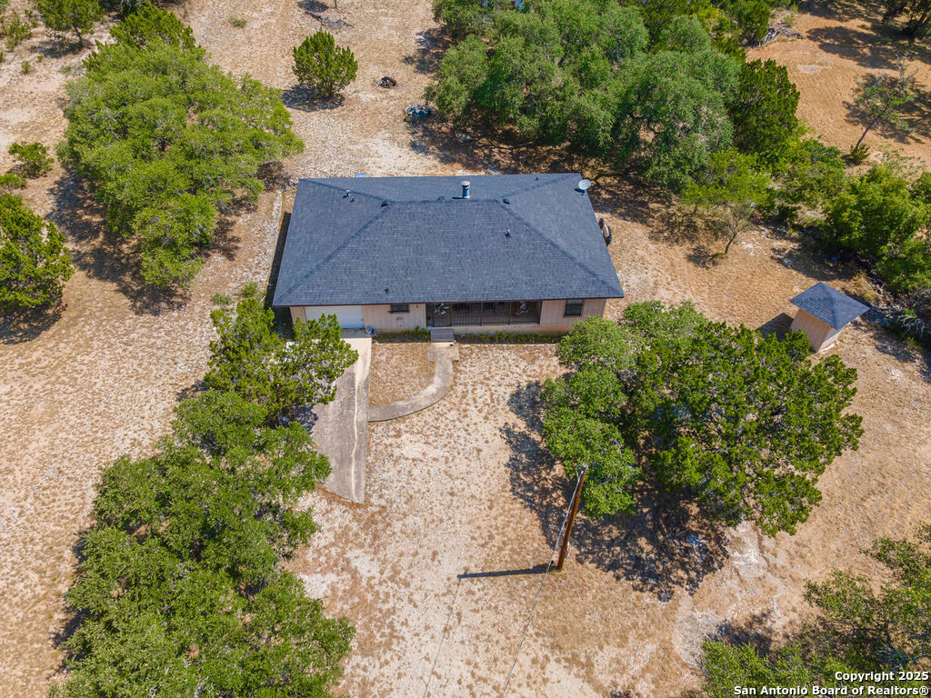 371 Lake Country Lakehills TX 78063