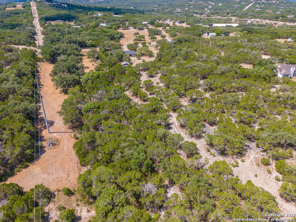 371 Lake Country Lakehills TX 78063