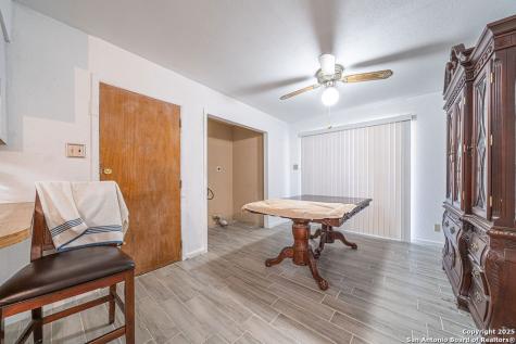 371 Lake Country Lakehills TX 78063