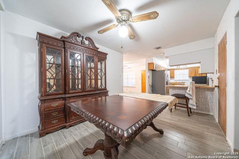 371 Lake Country Lakehills TX 78063