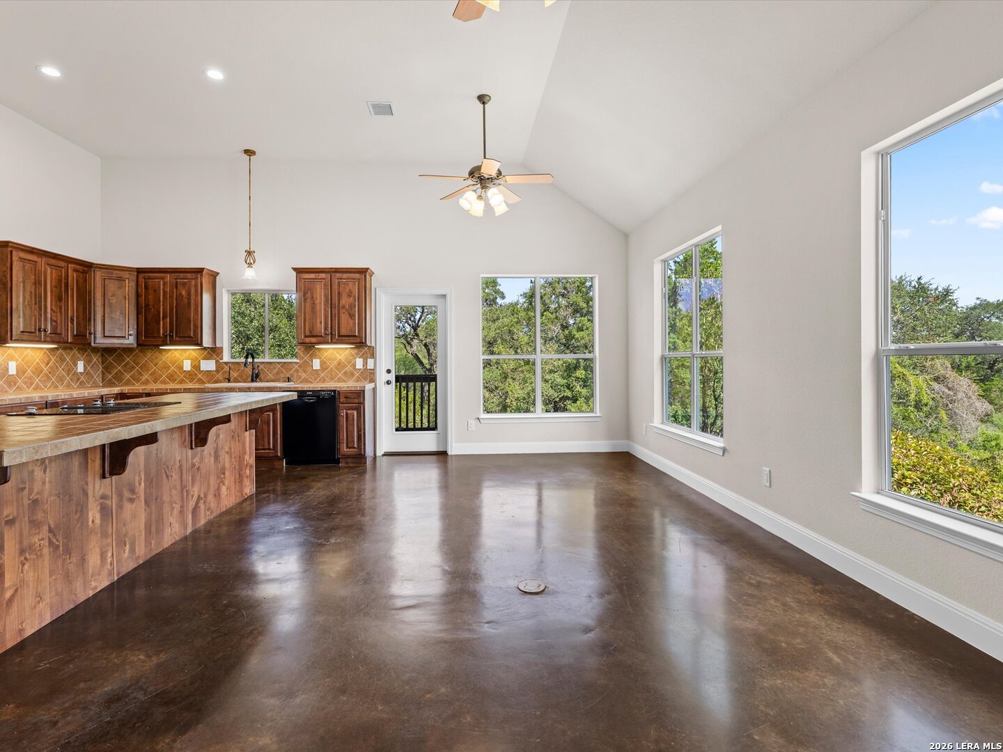423 Elmwood New Braunfels TX 78130